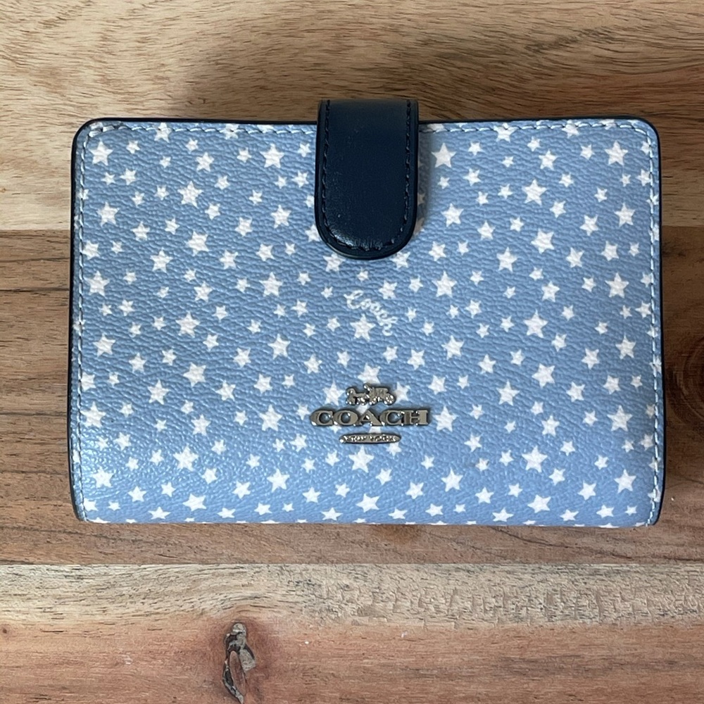 COACH Medium Corner Zip Wallet w Ditsy Star Print